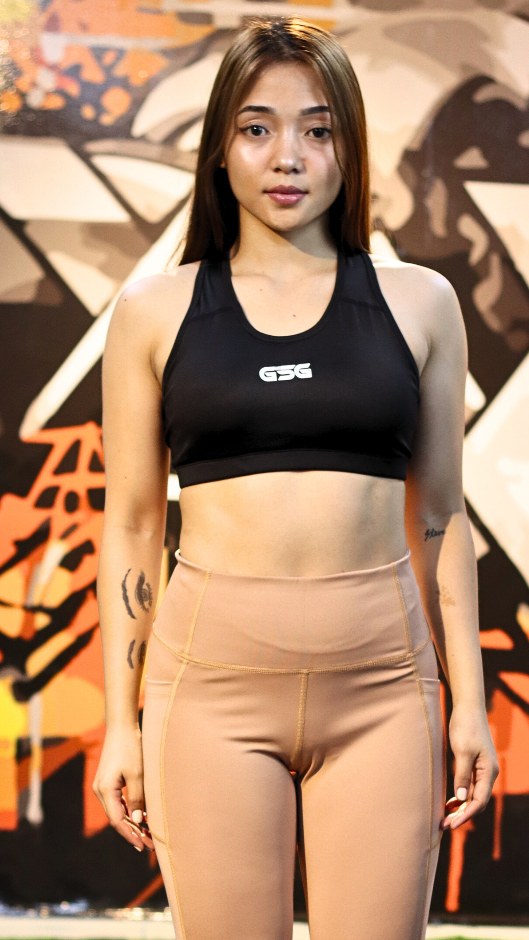 GSG Compression Leggings with Smartphone Pocket - Burlywood gsgplanet